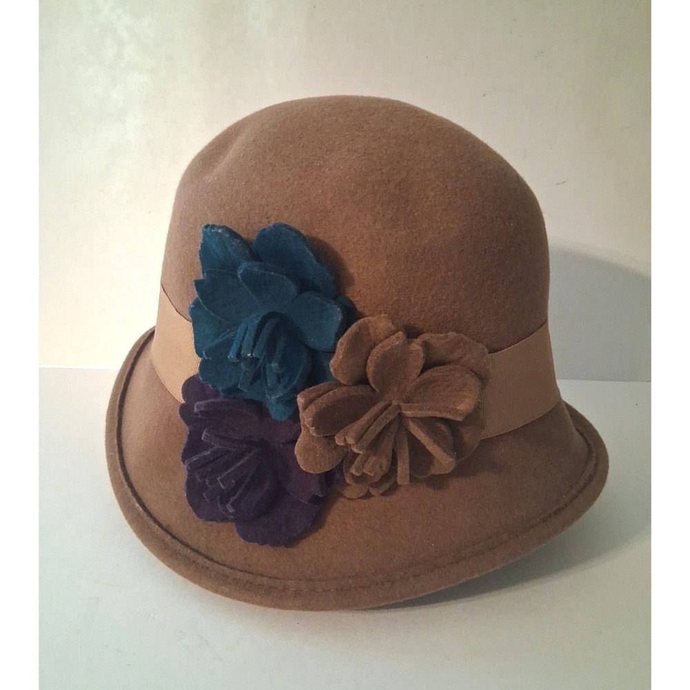 Scala Women's Brown Wool Cloche Hat Felt Flowers Accent 1920s style NICE!